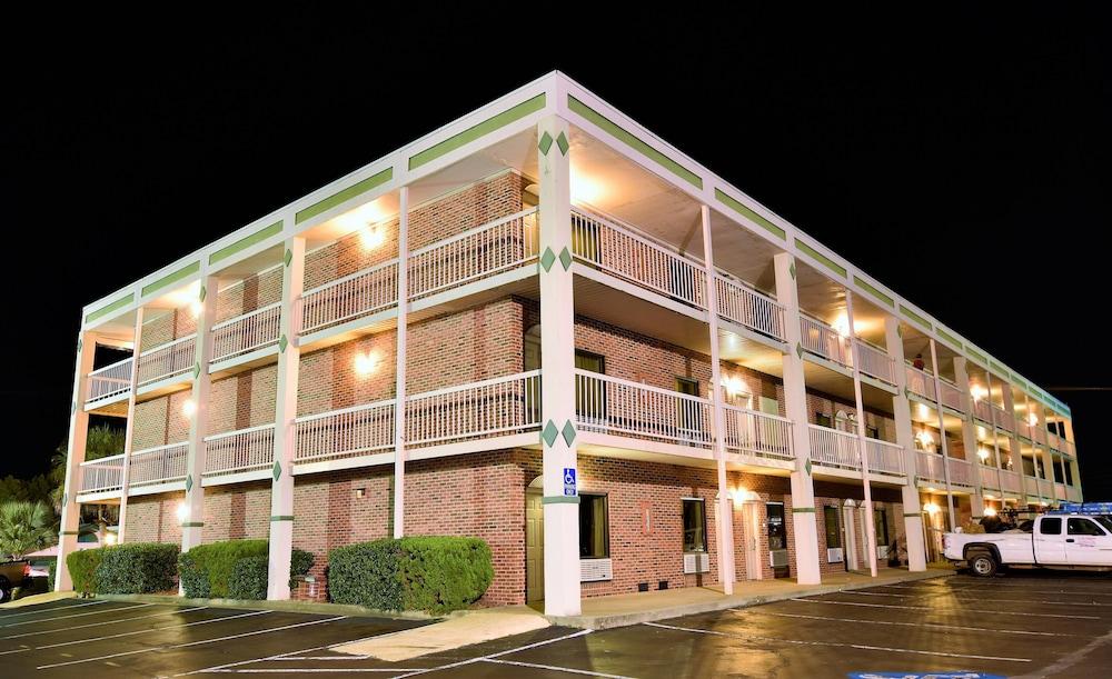 Rodeway Inn Harbison Area Columbia Eksteriør bilde